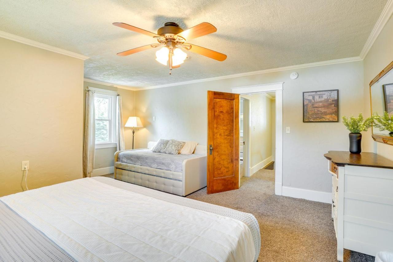 Sioux Center Home Near Dordt University エクステリア 写真